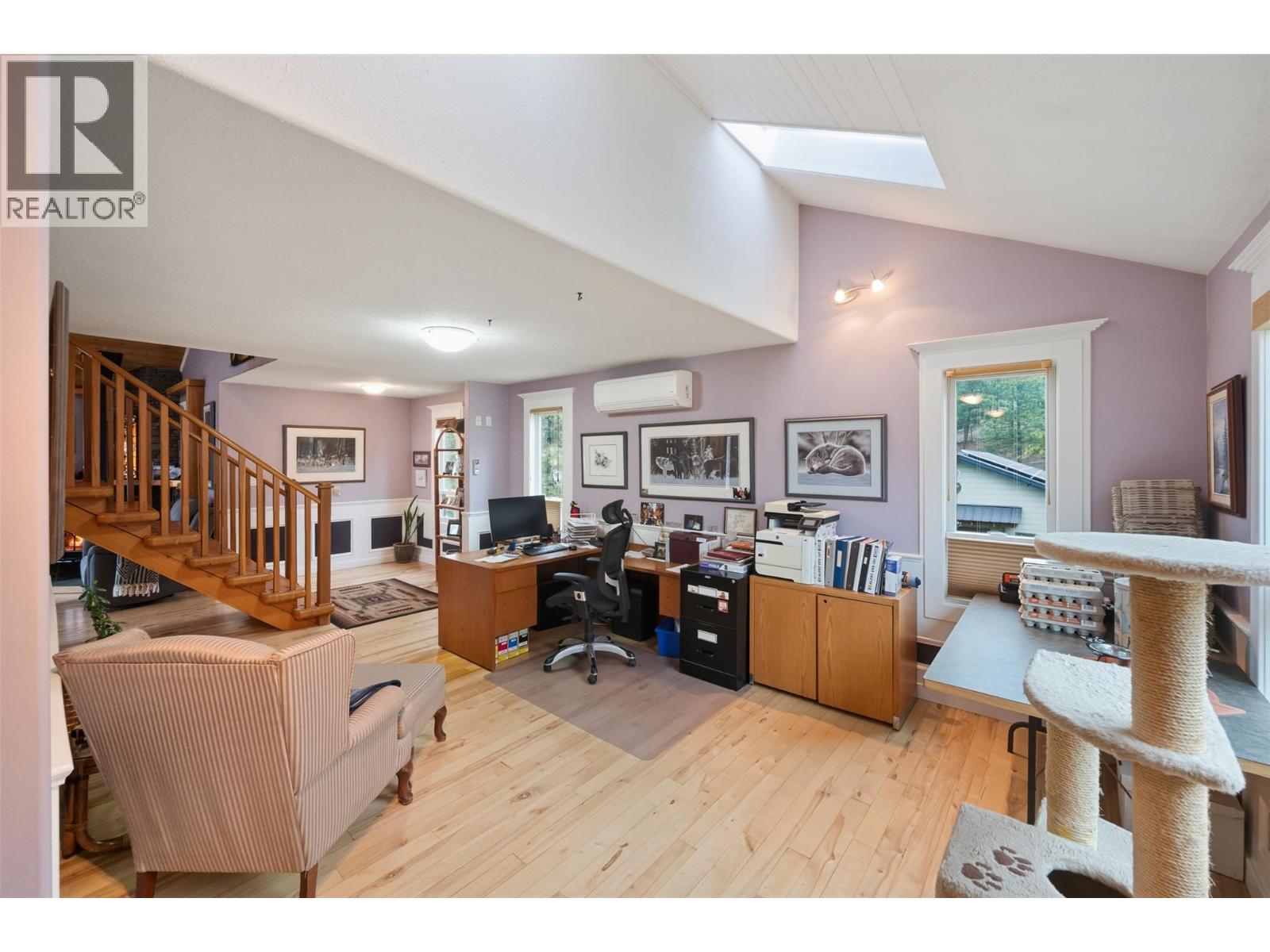 1264 Green Lake Road, Oliver