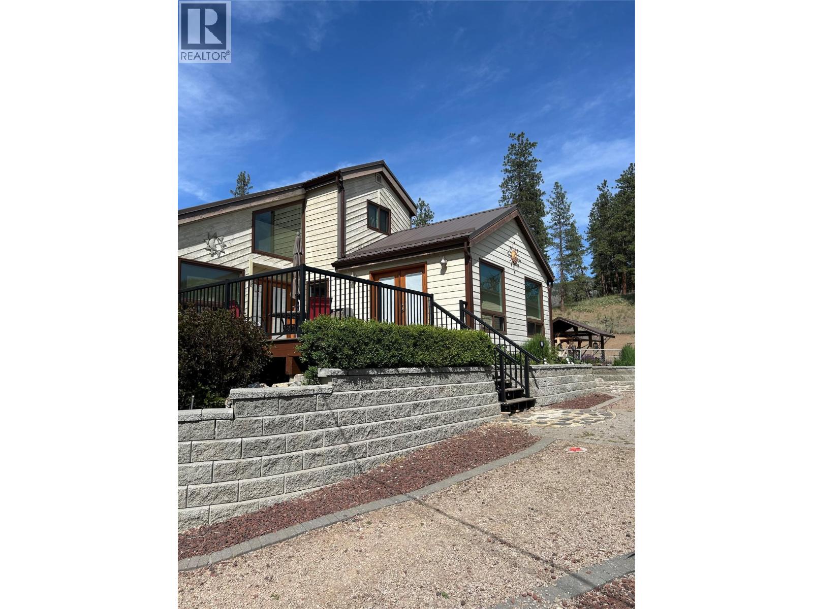 1264 Green Lake Road, Oliver