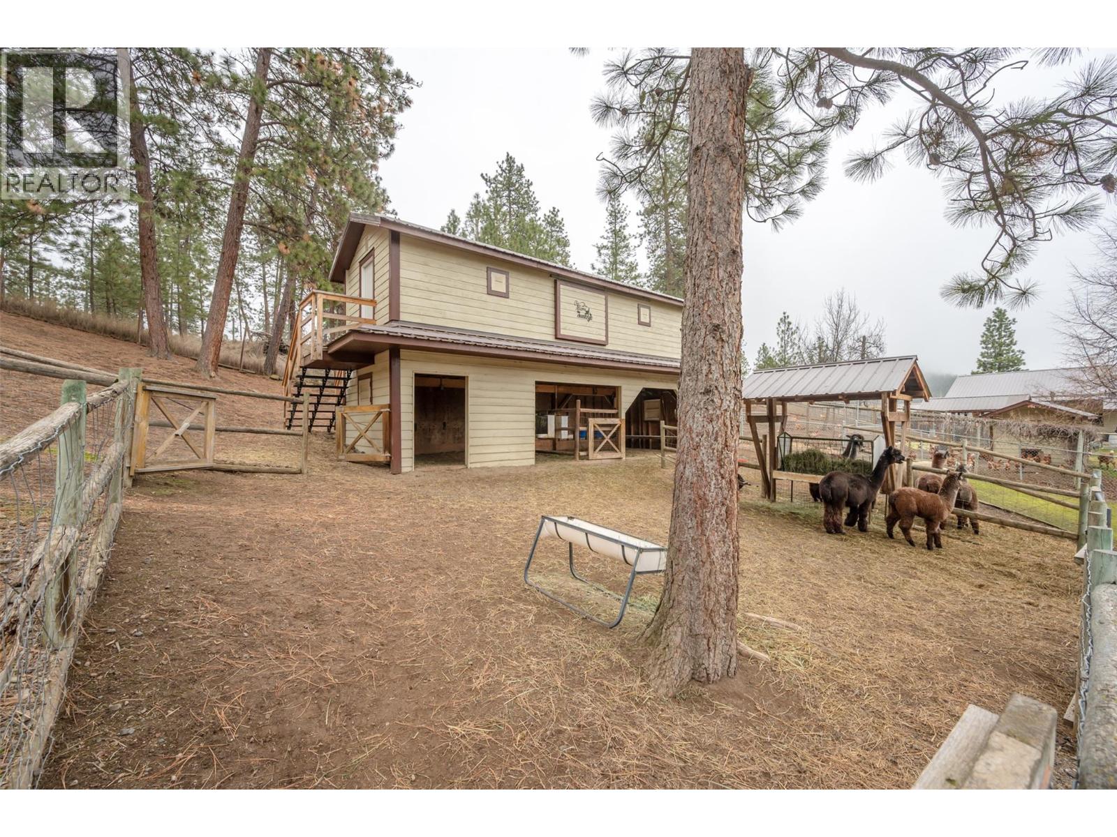 1264 Green Lake Road, Oliver