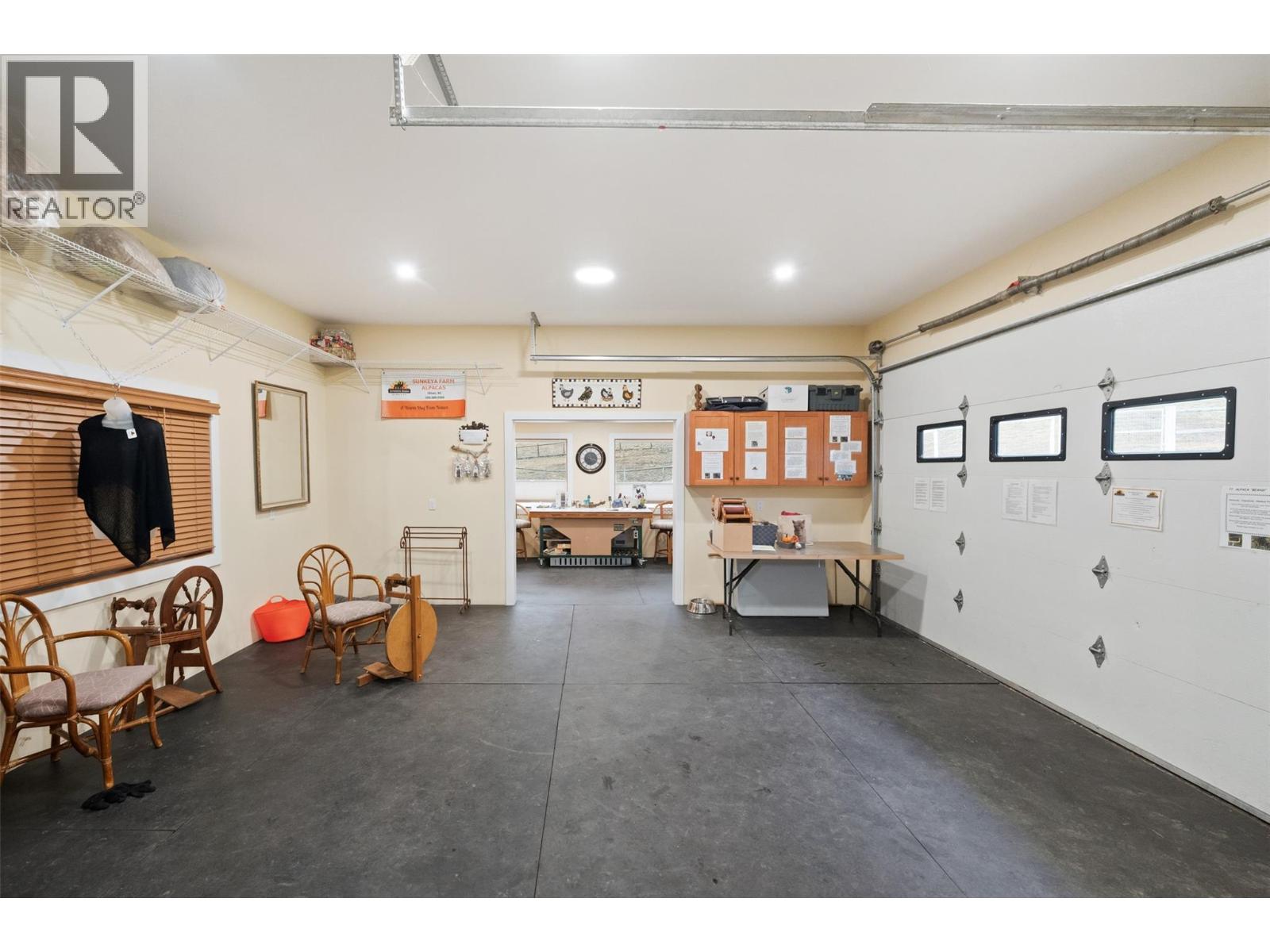 1264 Green Lake Road, Oliver