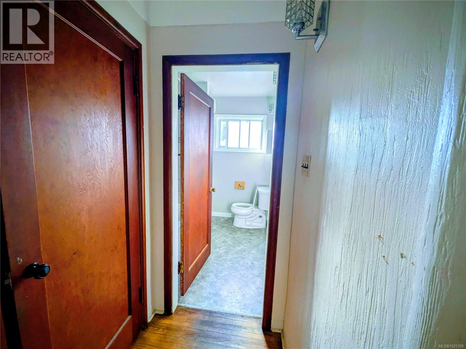 3661 Craigmillar Ave - 10