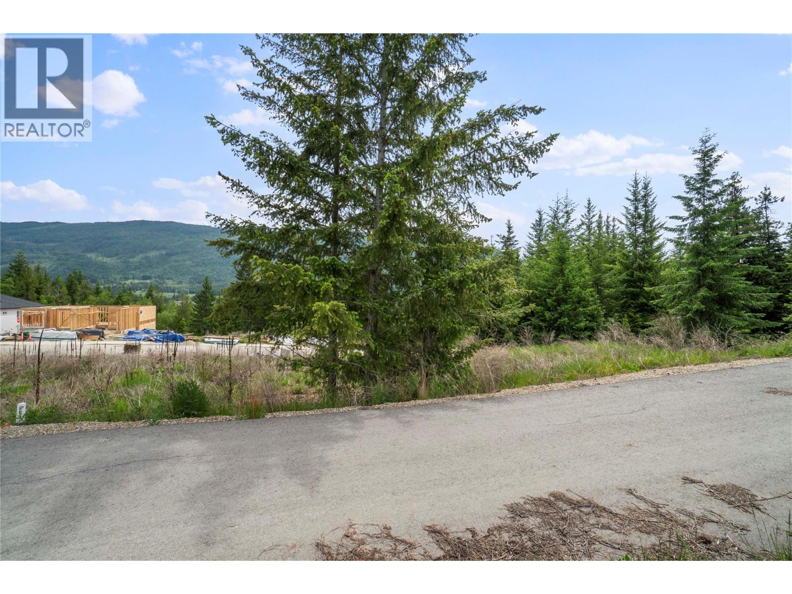  6731 42 Street Northeast, Salmon Arm