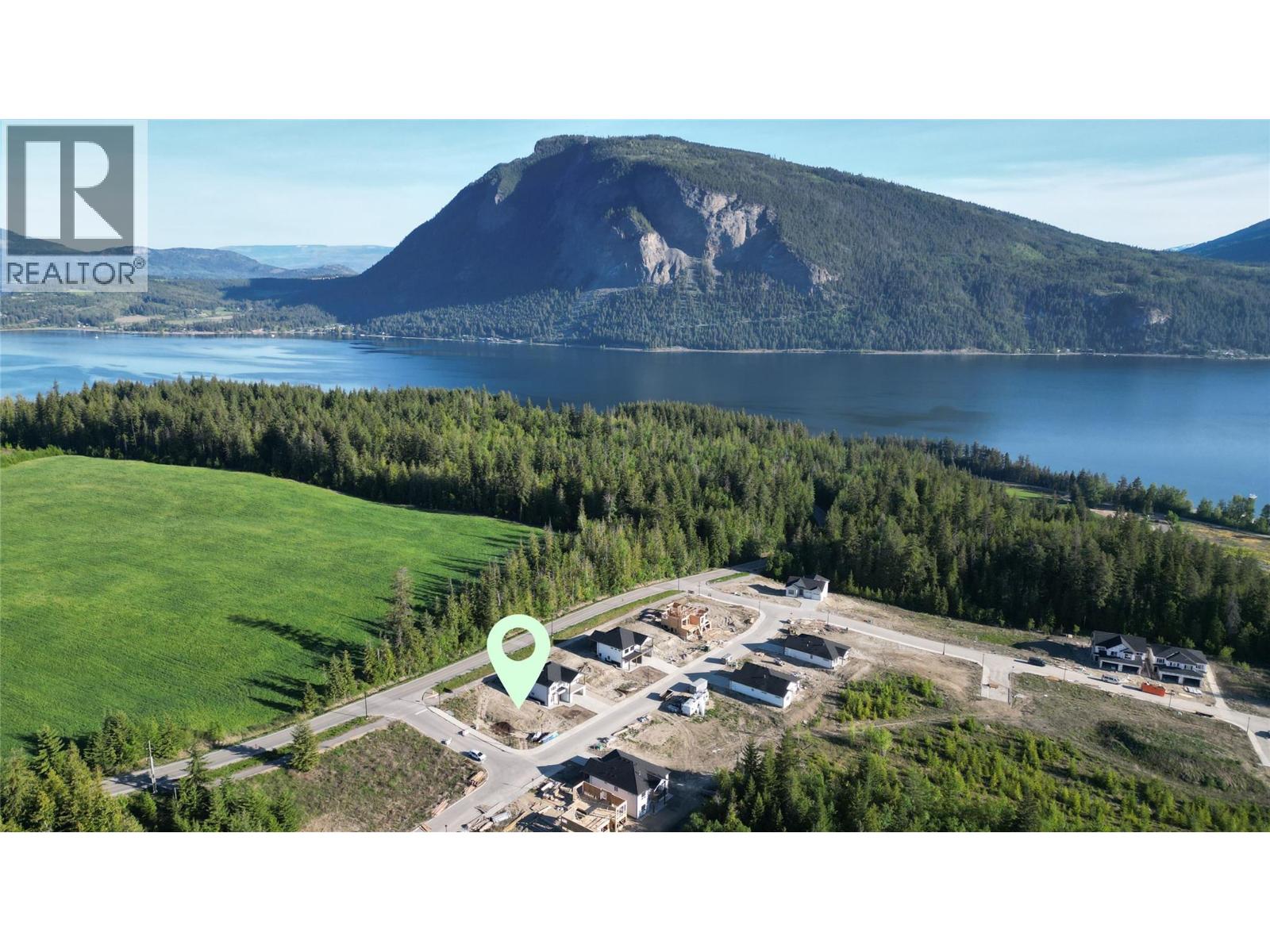  6811 42 Street Northeast, Salmon Arm