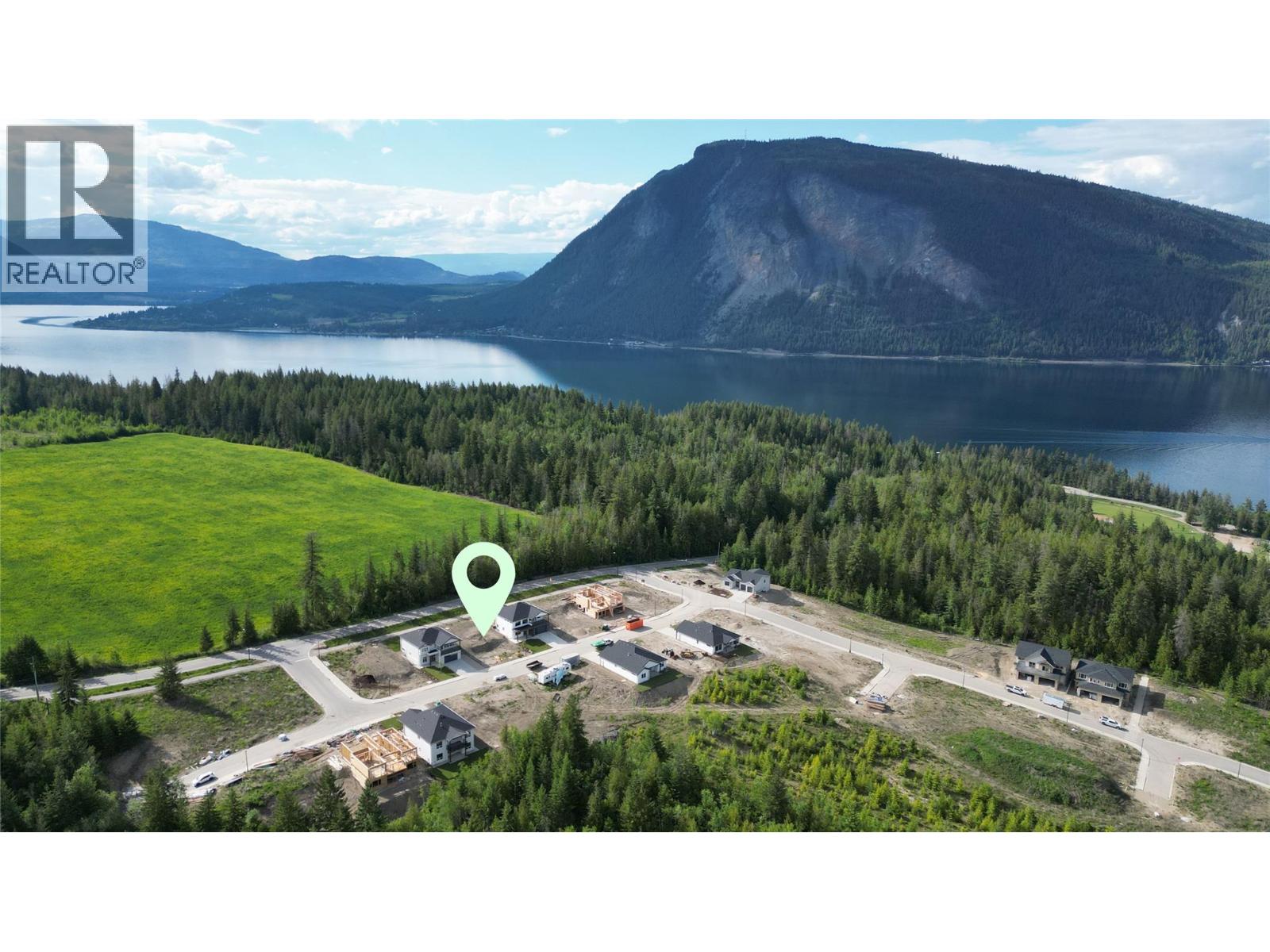  6831 42 Street Northeast, Salmon Arm