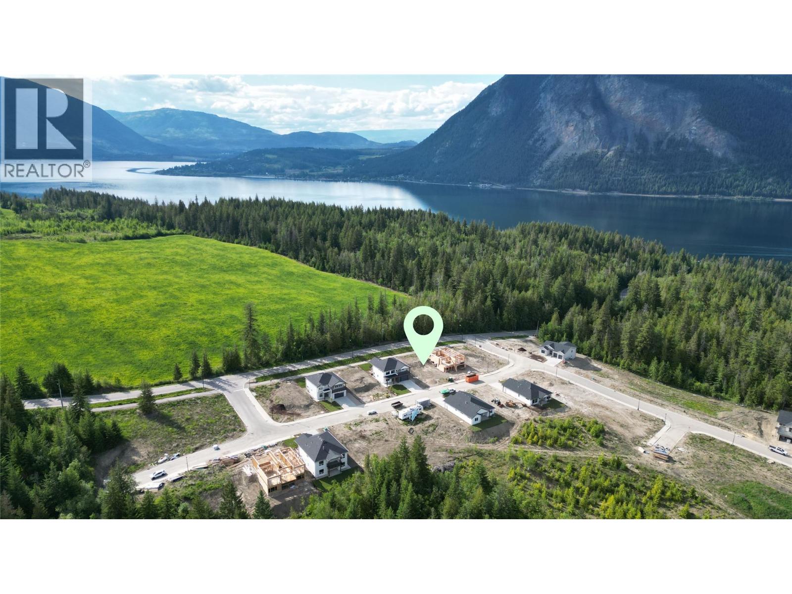  6851 42 Street Northeast, Salmon Arm
