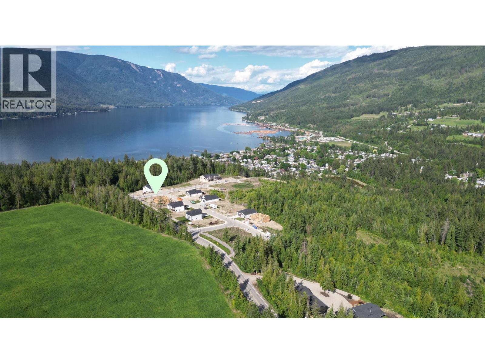  6951 42 Street Northeast, Salmon Arm