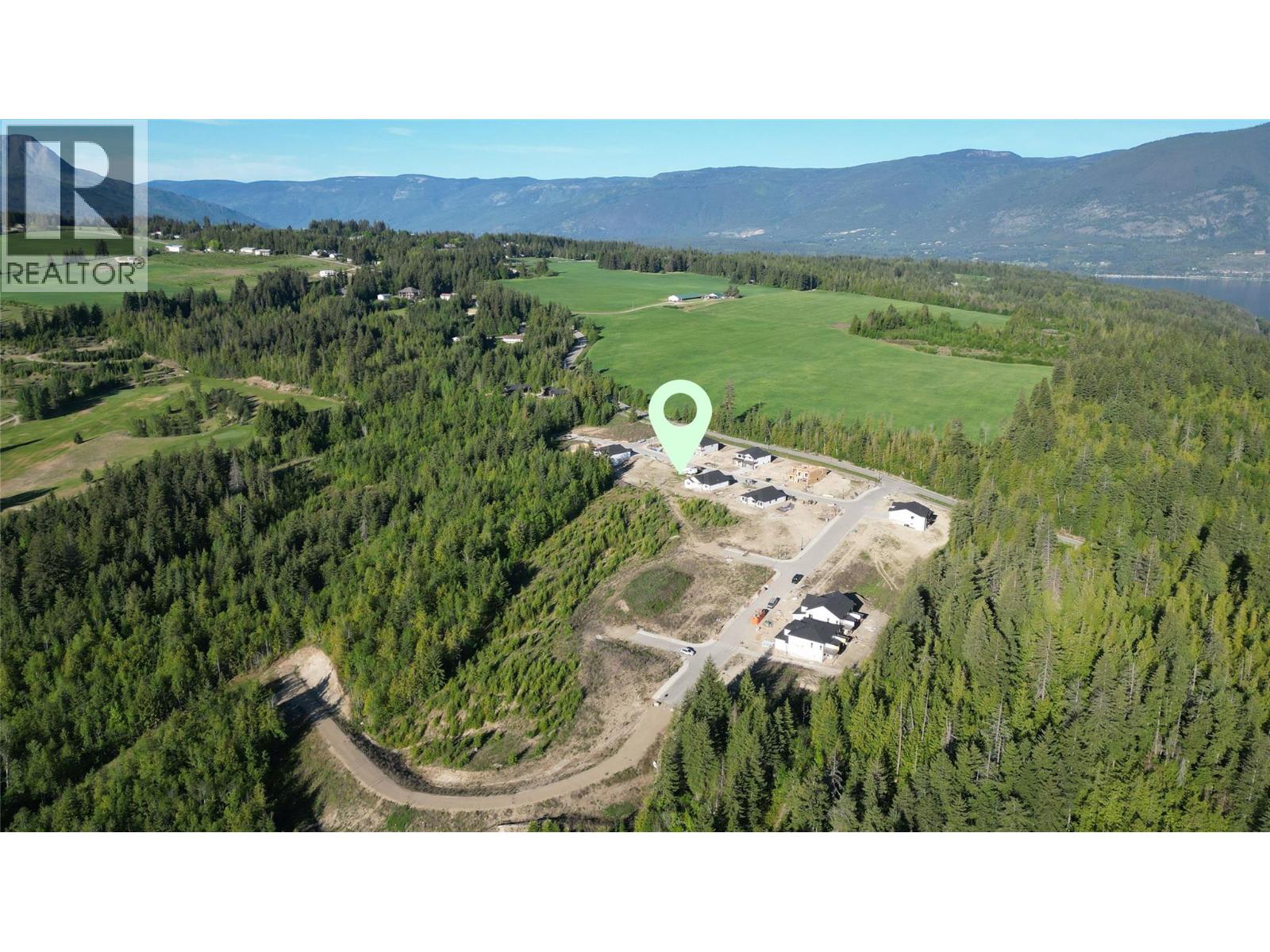  6830 42 Street Northeast, Salmon Arm