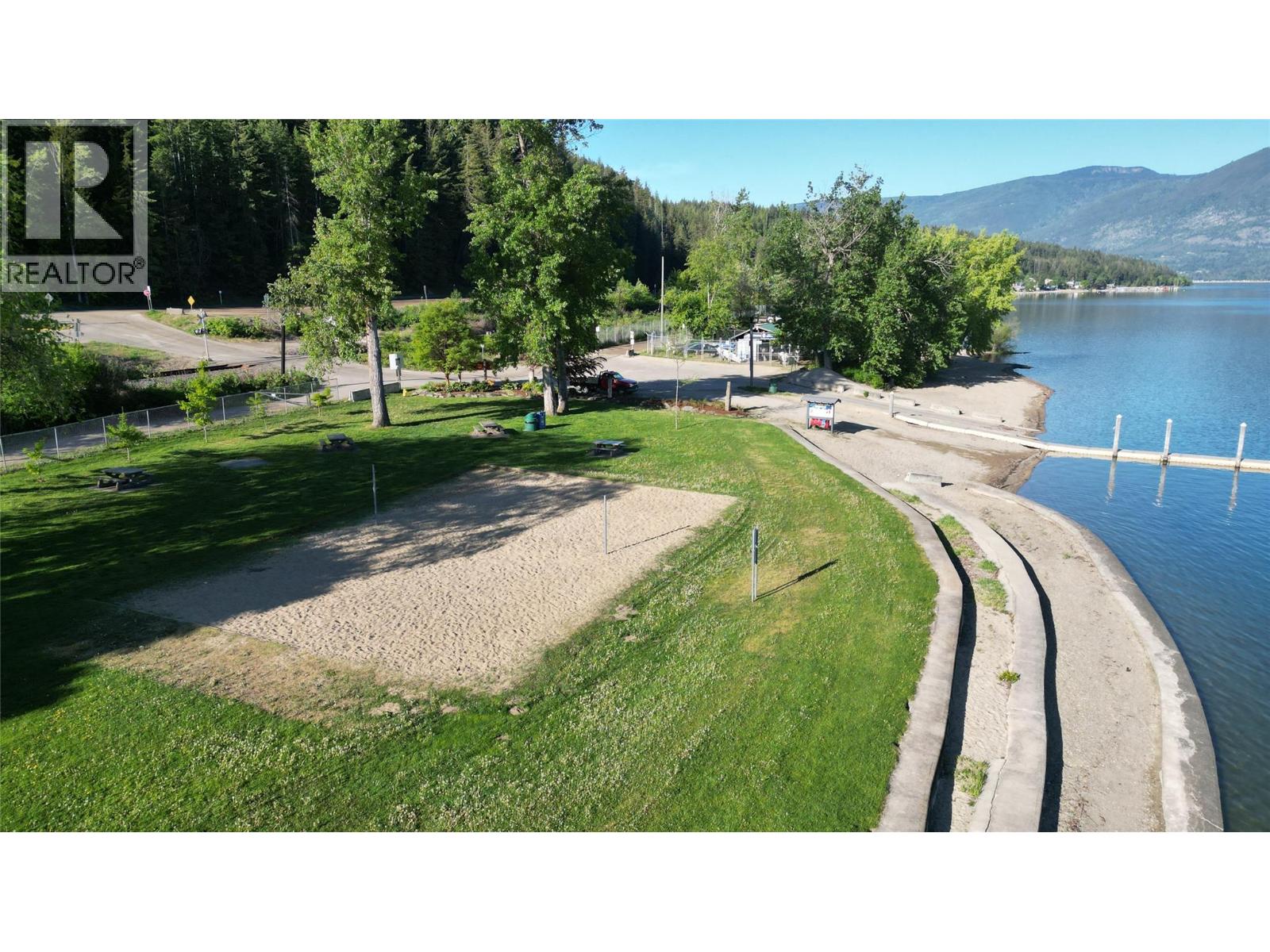 6830 42 Street Northeast, Salmon Arm