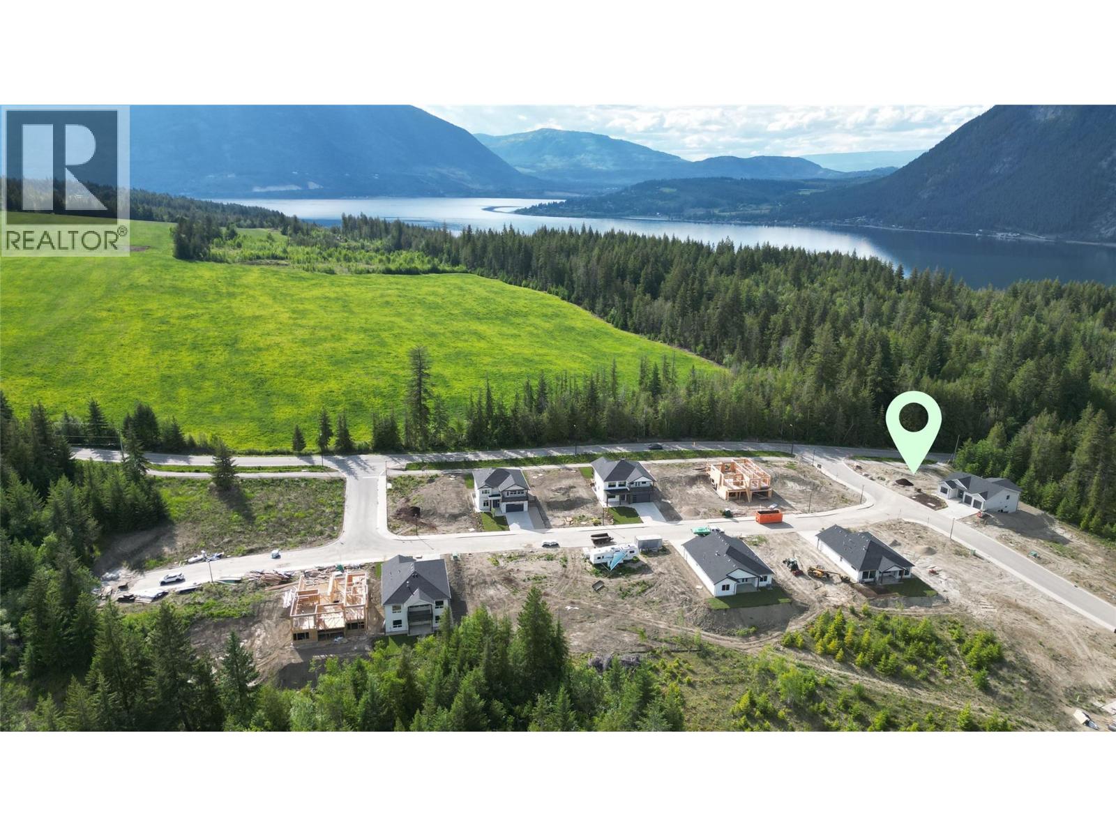  4201 69 Avenue Northeast, Salmon Arm