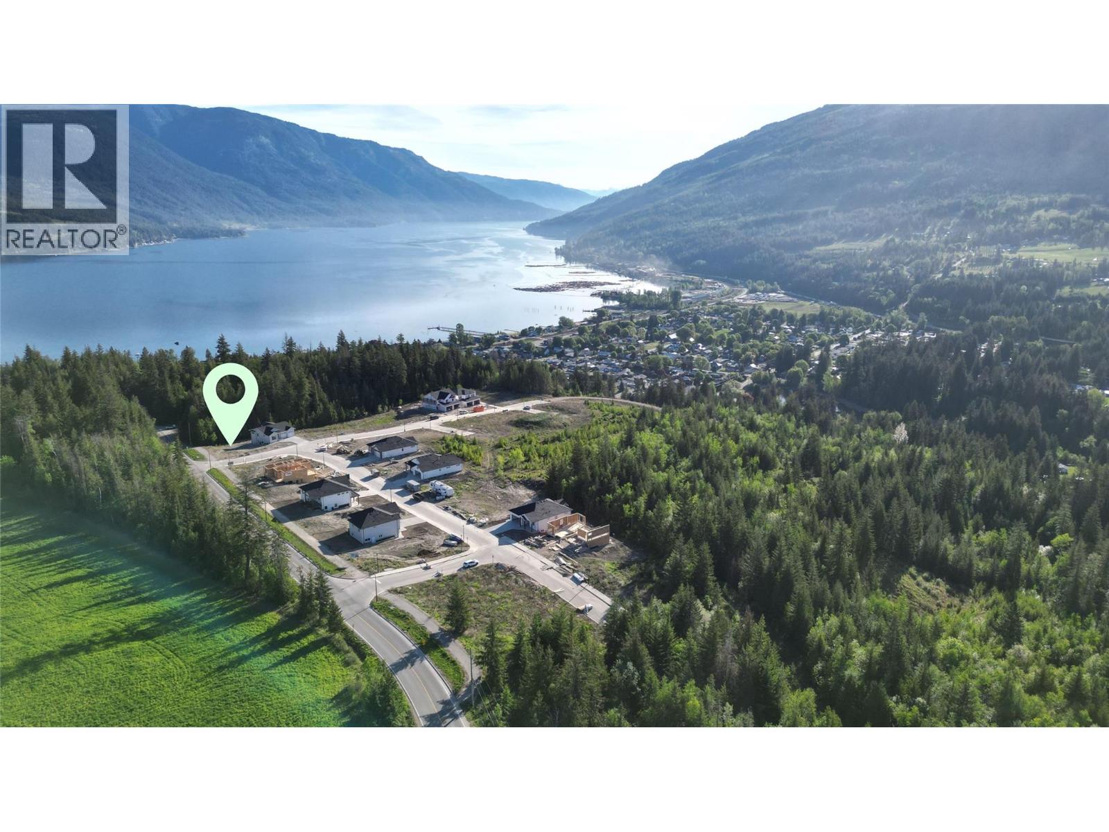  4201 69 Avenue Northeast, Salmon Arm