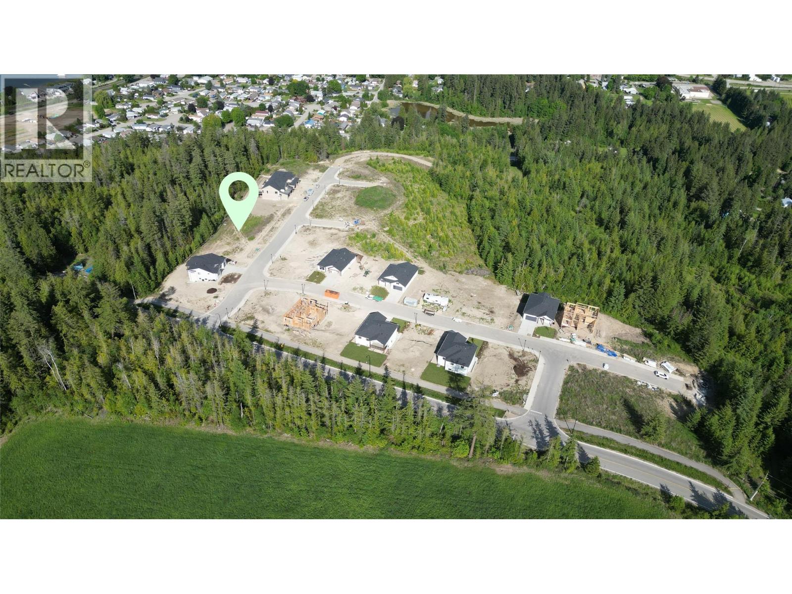  4241 69 Avenue Northeast, Salmon Arm