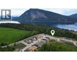 4241 69 Avenue Ne, Salmon Arm, BC V0E1K0 Photo 7