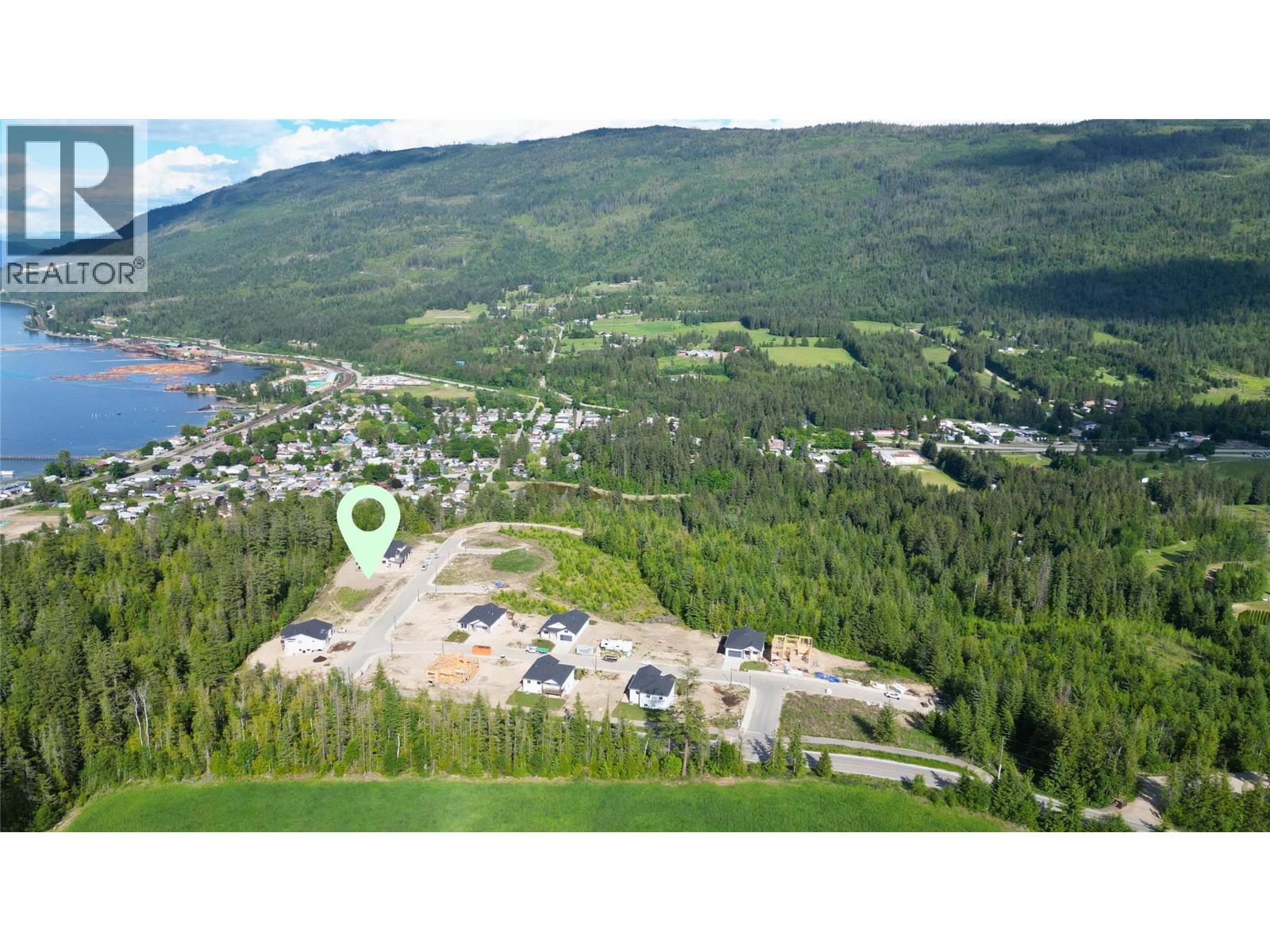  4301 69 Avenue Northeast, Salmon Arm