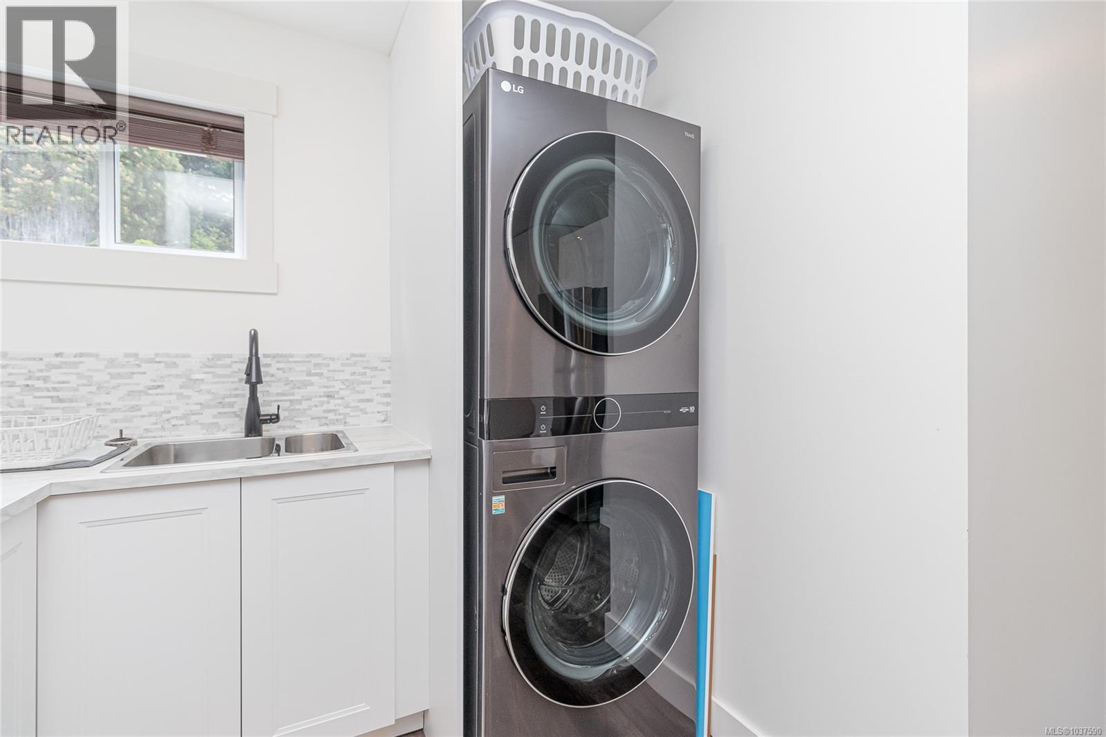 5536 Ventura Dr - 56