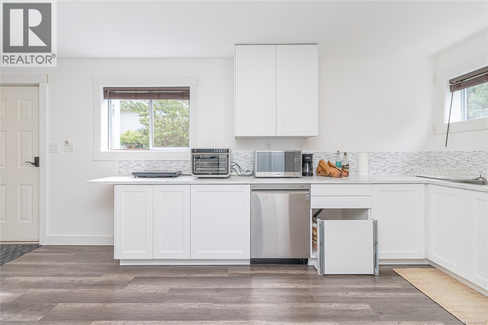 5536 Ventura Dr - 51