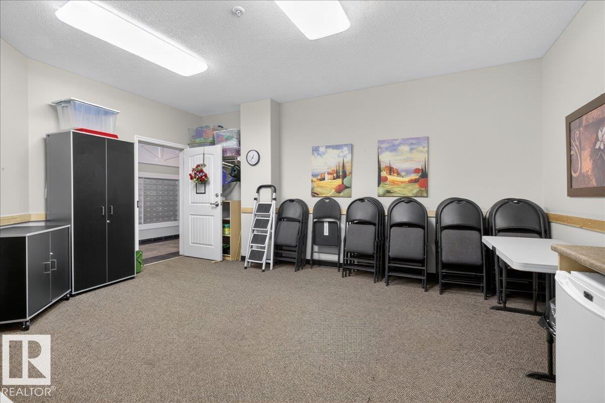 #326 8528 82 AV NW - 35