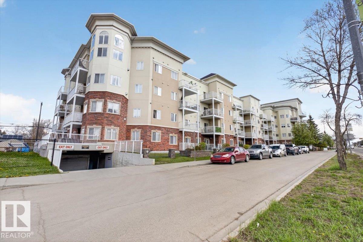 #326 8528 82 AV NW - 38