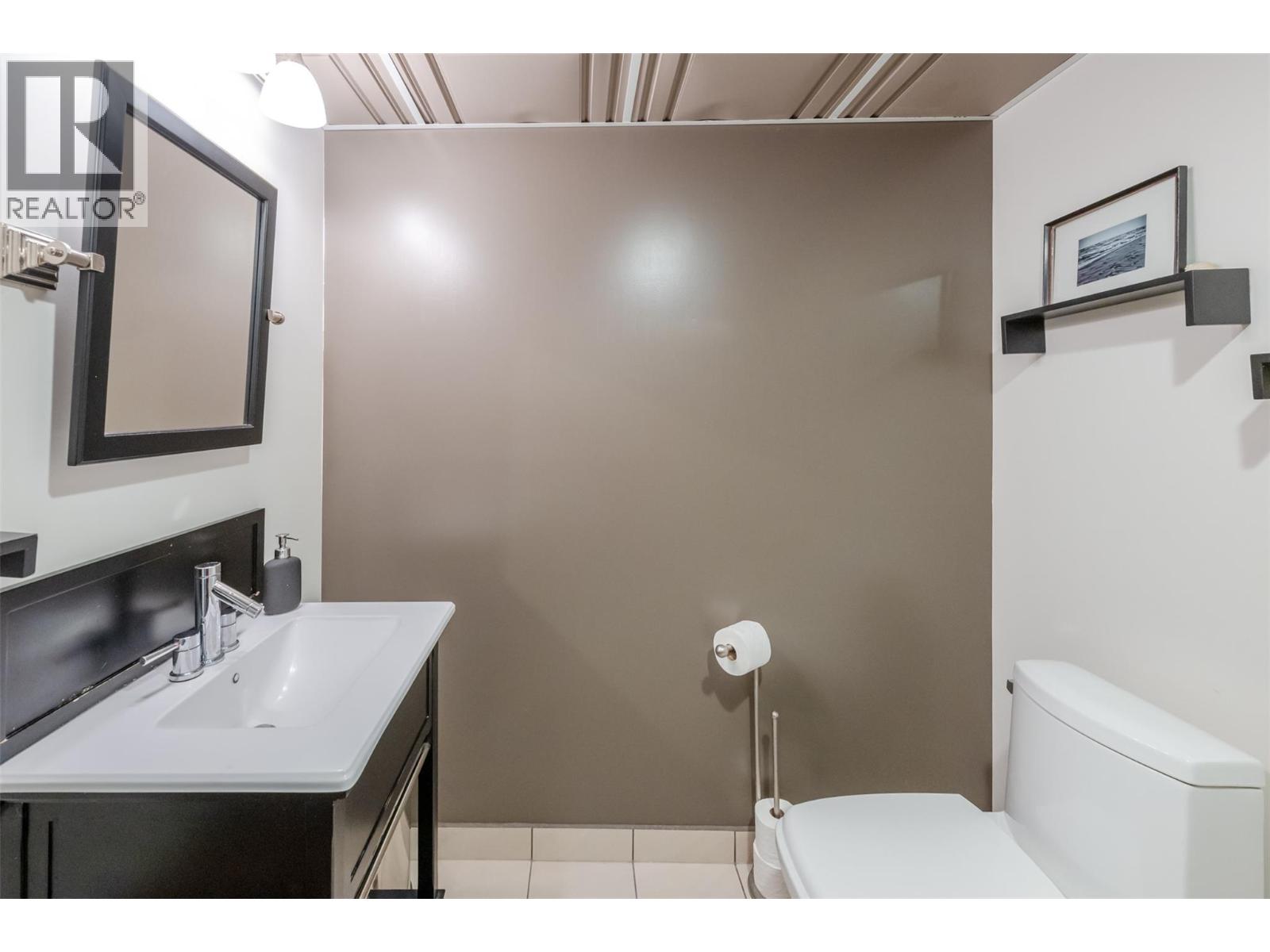 #7 1032 Cedar Street - 18