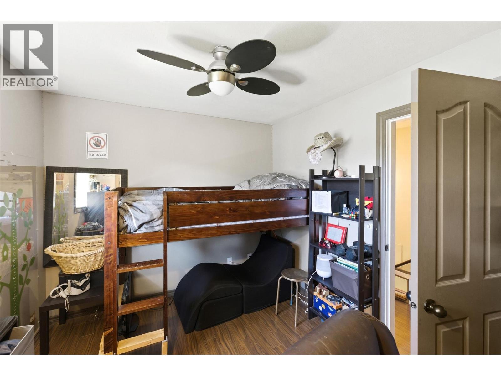 #7 1032 Cedar Street - 14