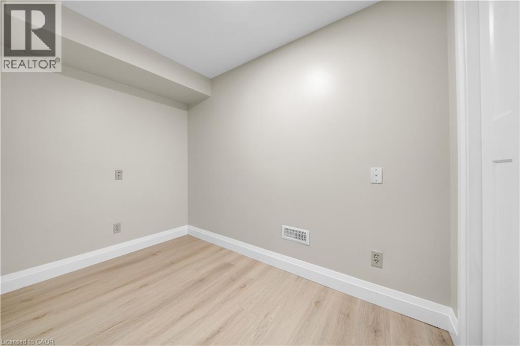 26 PEACHTREE Crescent - 29