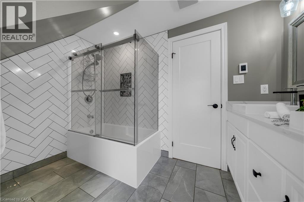 26 PEACHTREE Crescent - 15