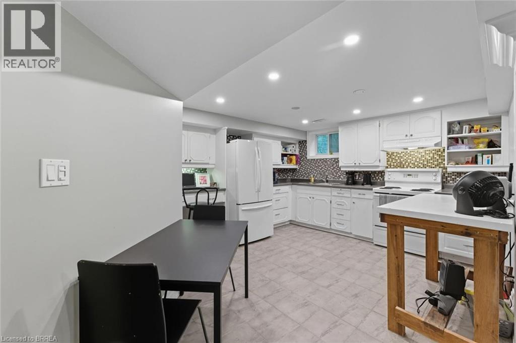 1314 FISHER Avenue - 17