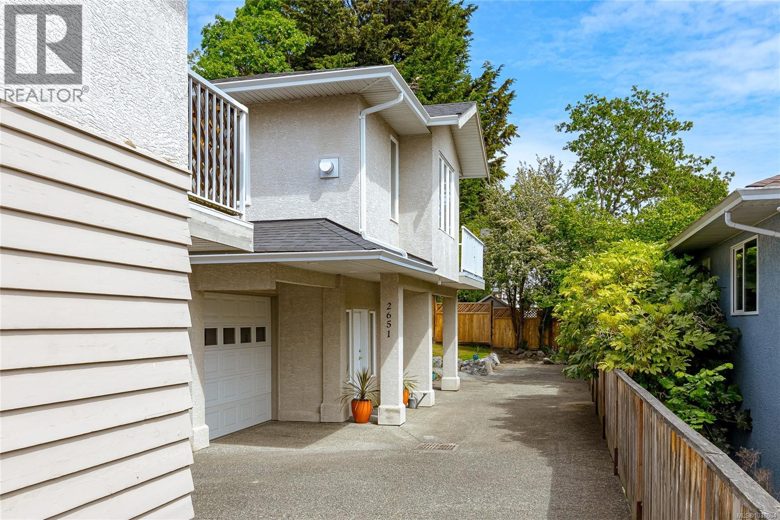  2651 Capital Heights, Victoria