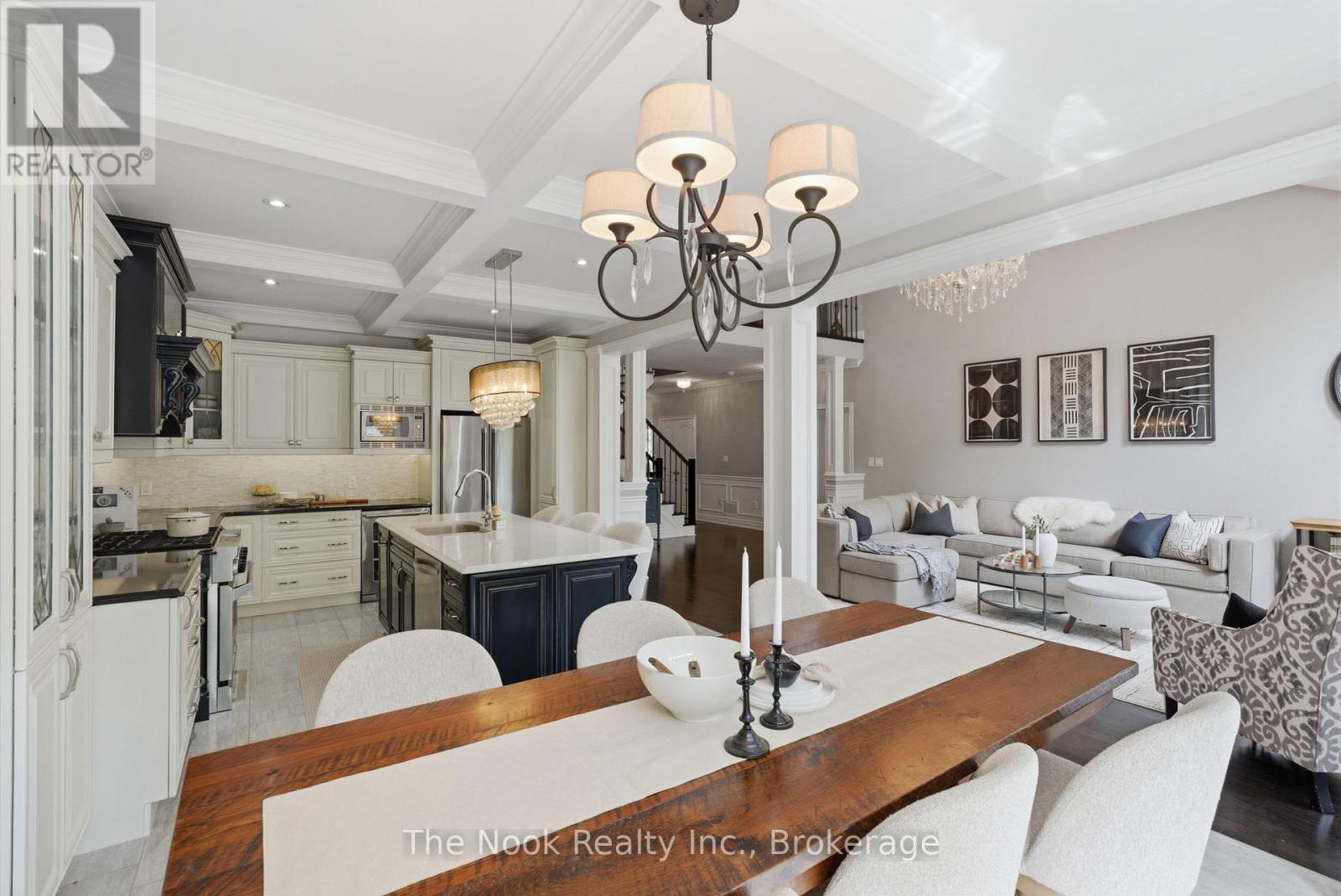 92 HOLYROD DRIVE - 18