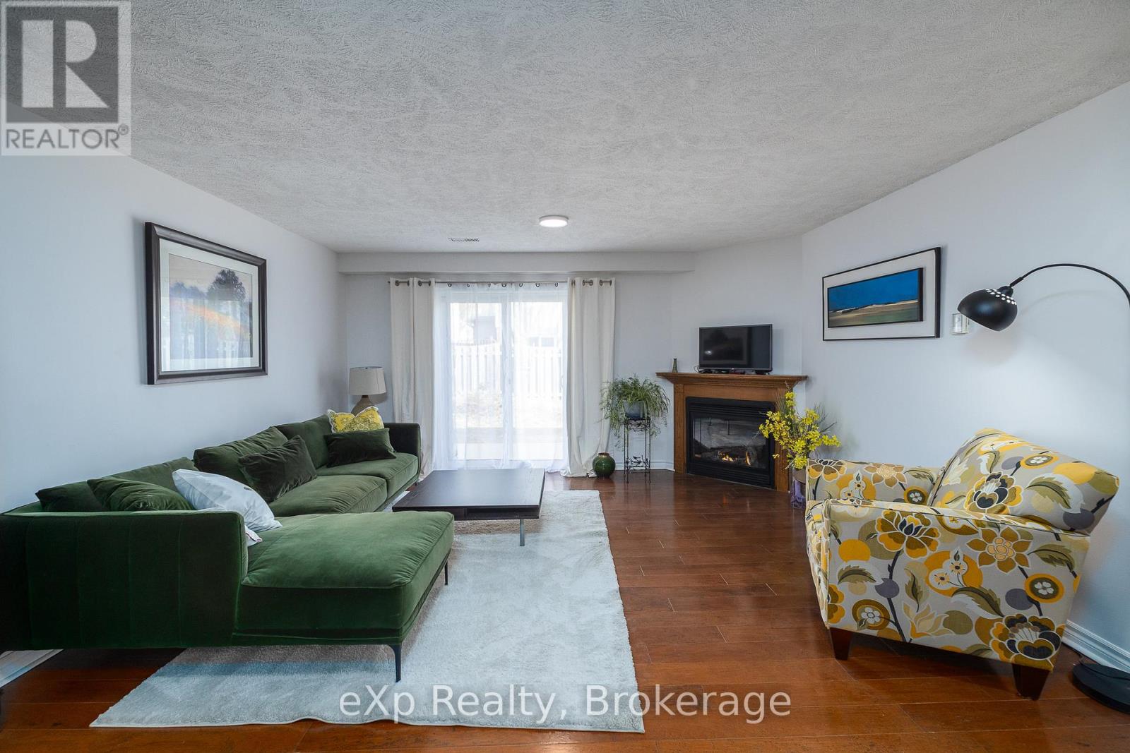 206 2ND STREET A W - 21