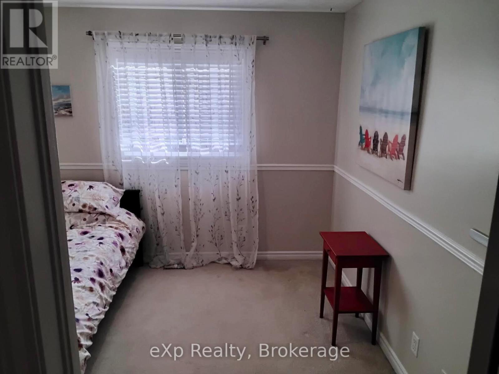 206 2ND STREET A W - 24