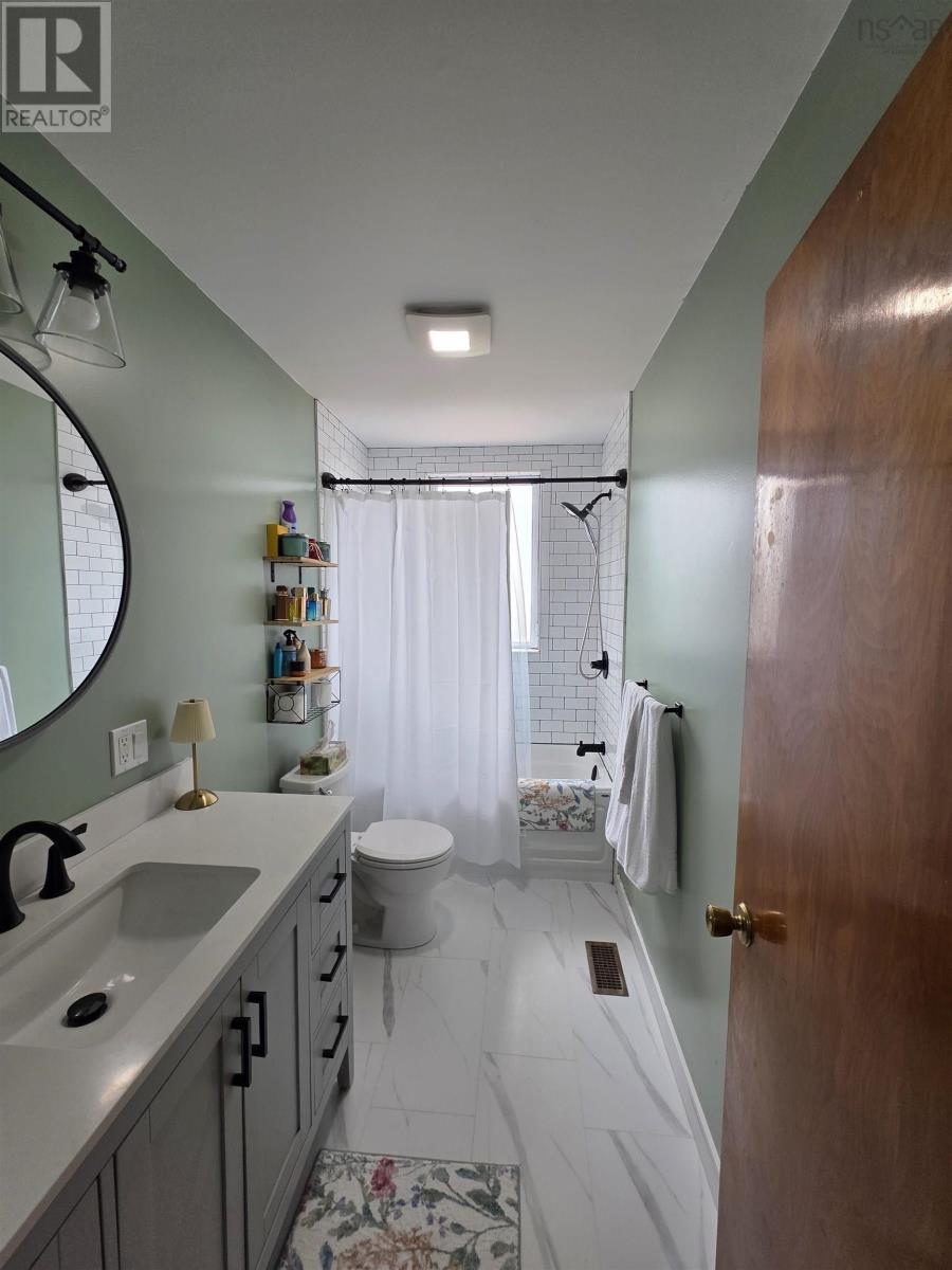40 Breton Street - 6