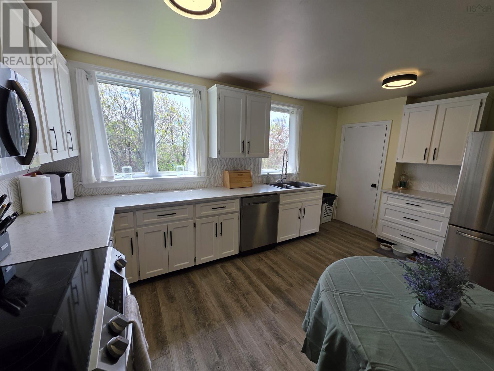 40 Breton Street - 5