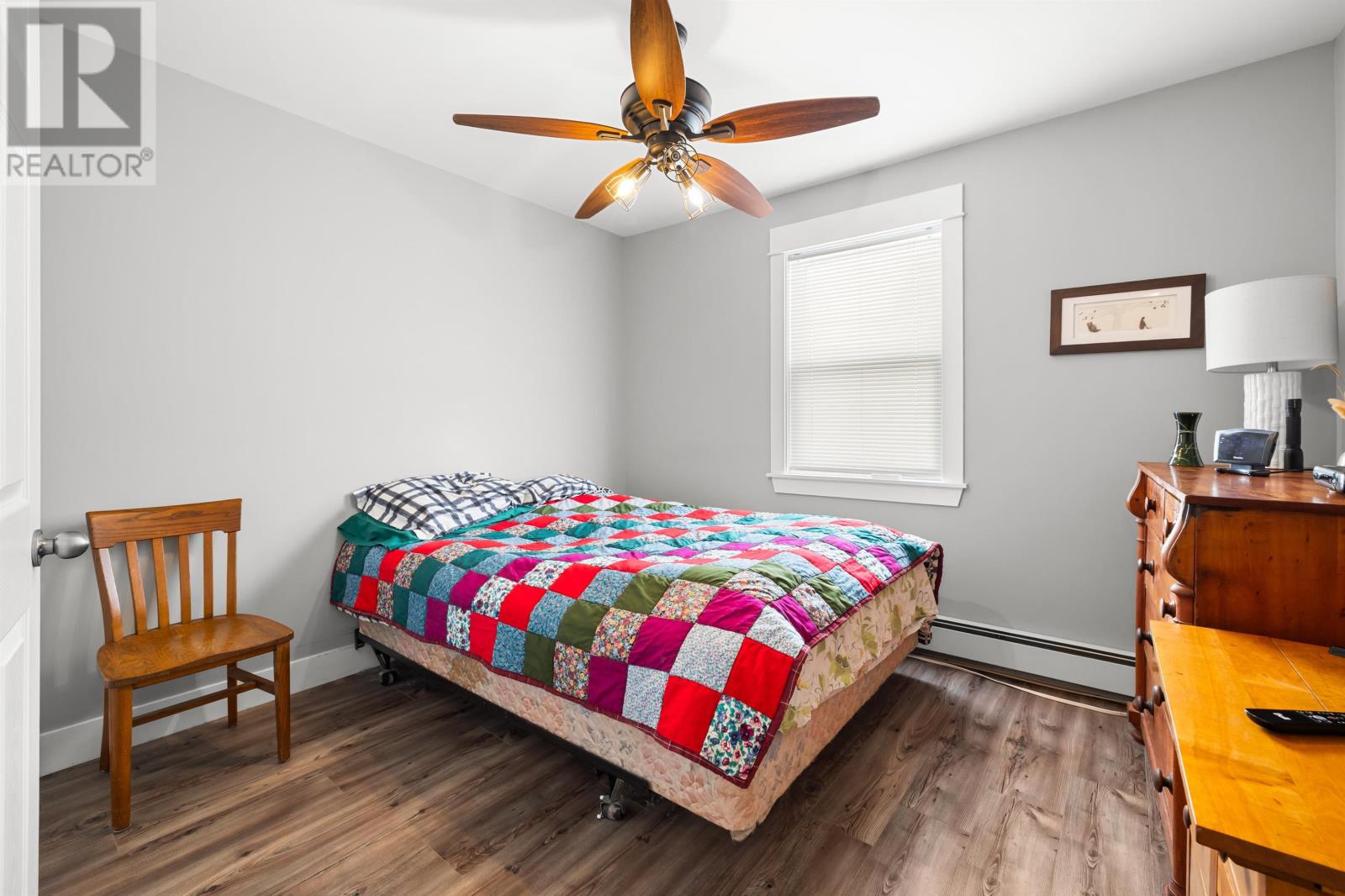 127-129 HEATHER Avenue - 11