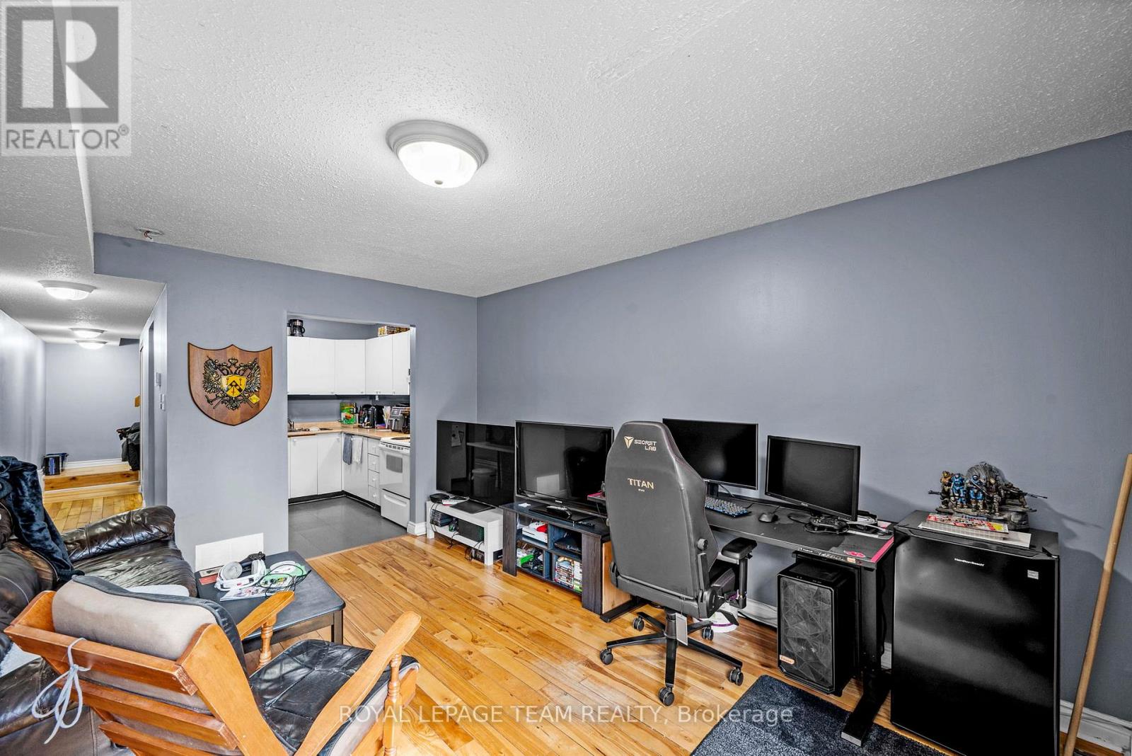 58 BEVERLEY AVENUE - 9
