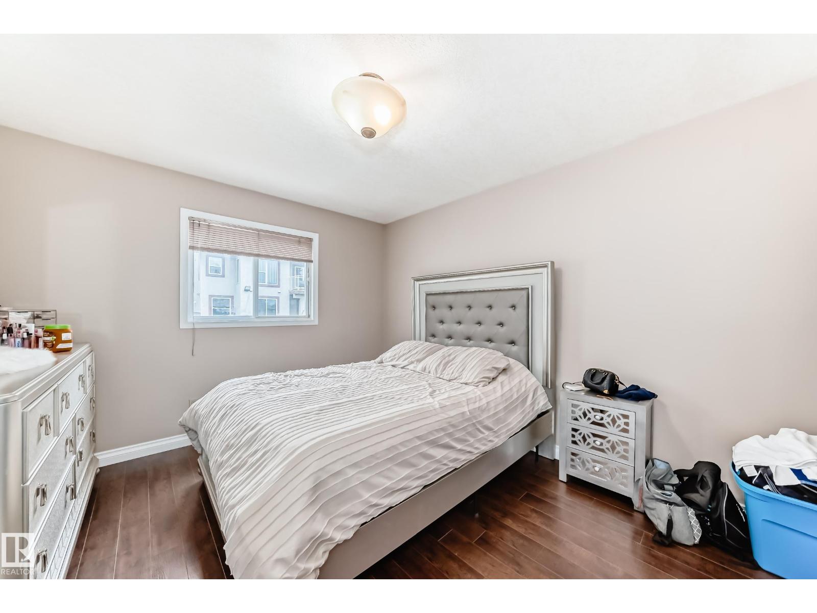 9110 180A AV NW - 11