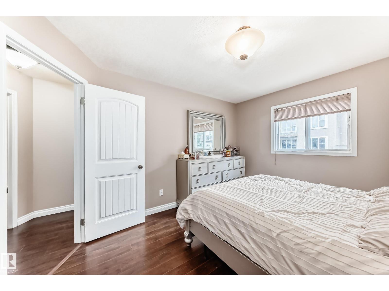 9110 180A AV NW - 12