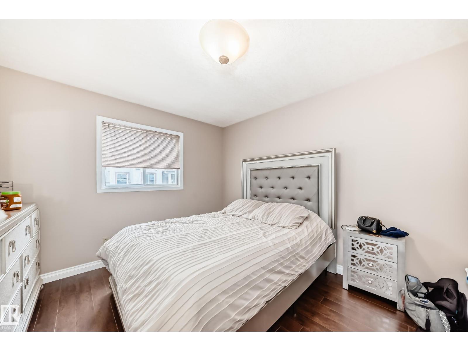 9110 180A AV NW - 19
