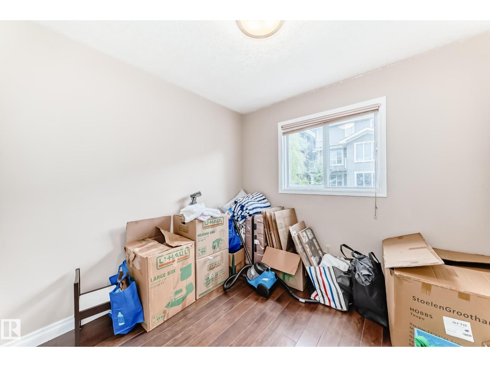 9110 180A AV NW - 21