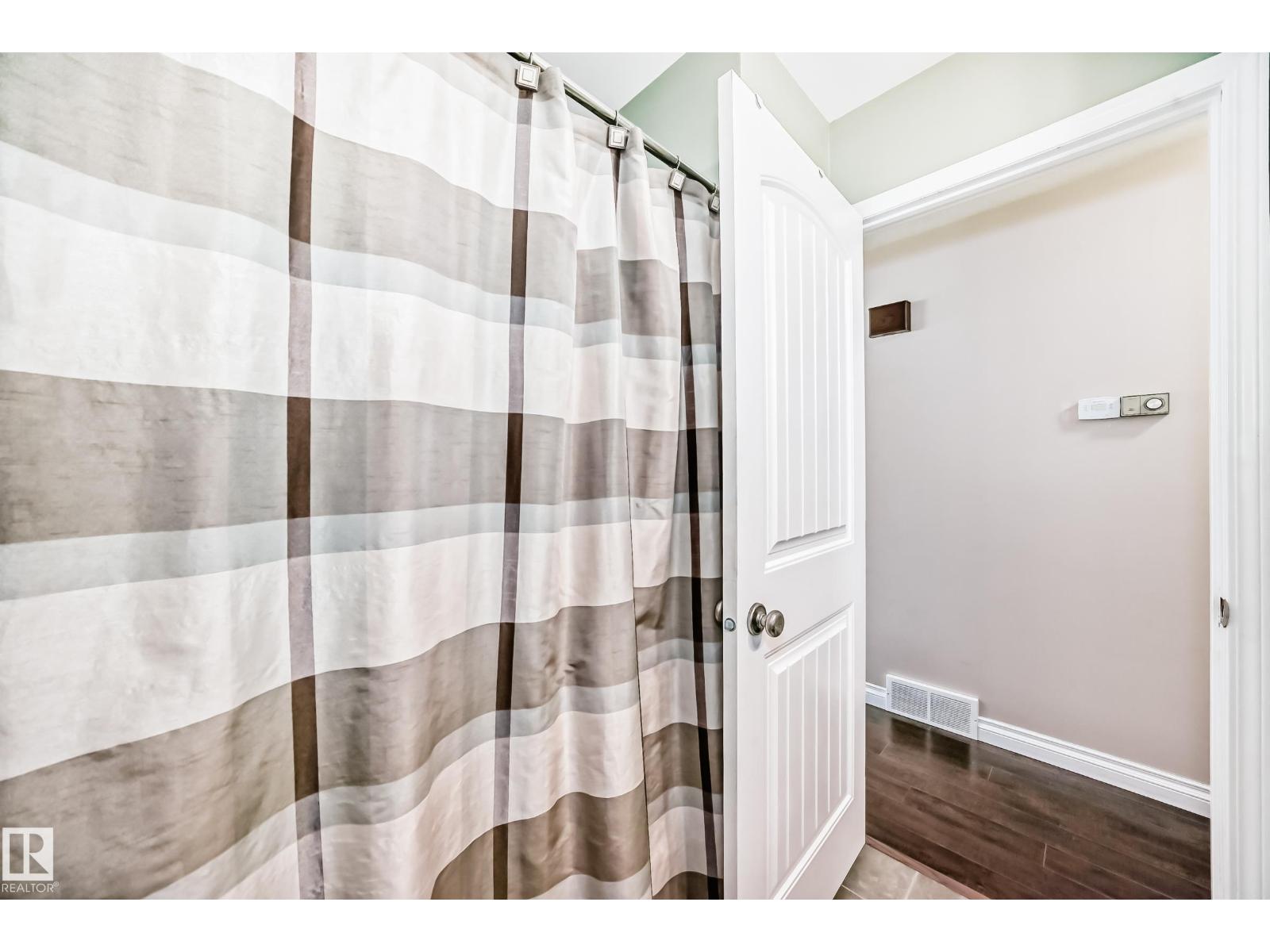 9110 180A AV NW - 28