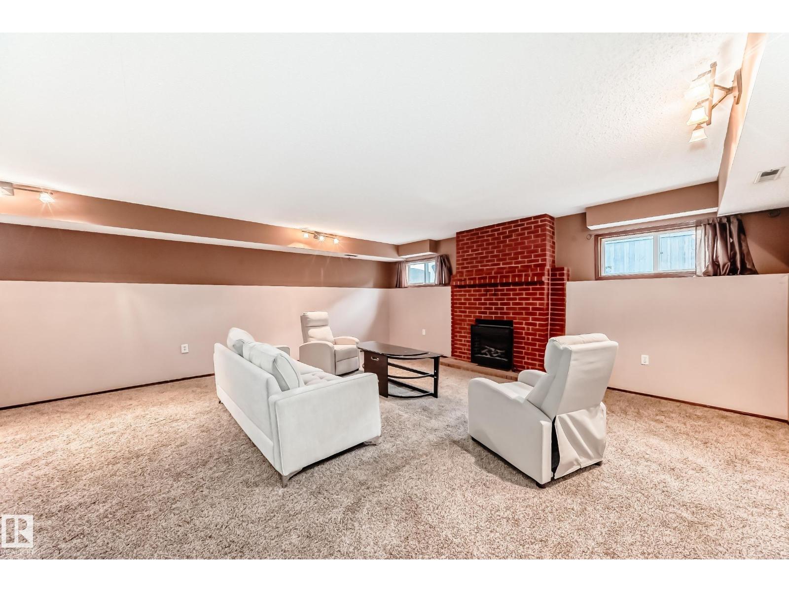 9110 180A AV NW - 29