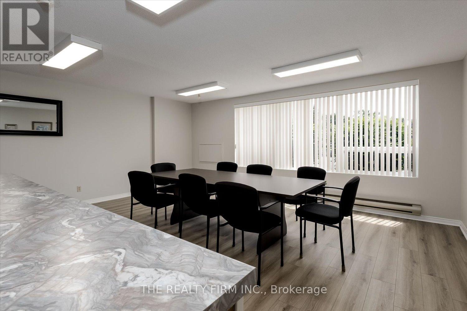 #207 220 DUKE STREET - 19
