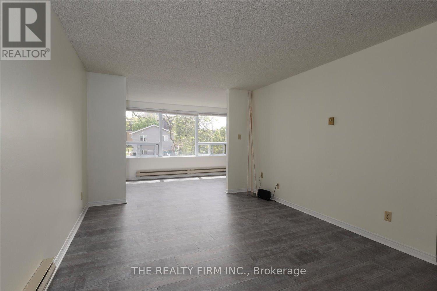 #207 220 DUKE STREET - 24