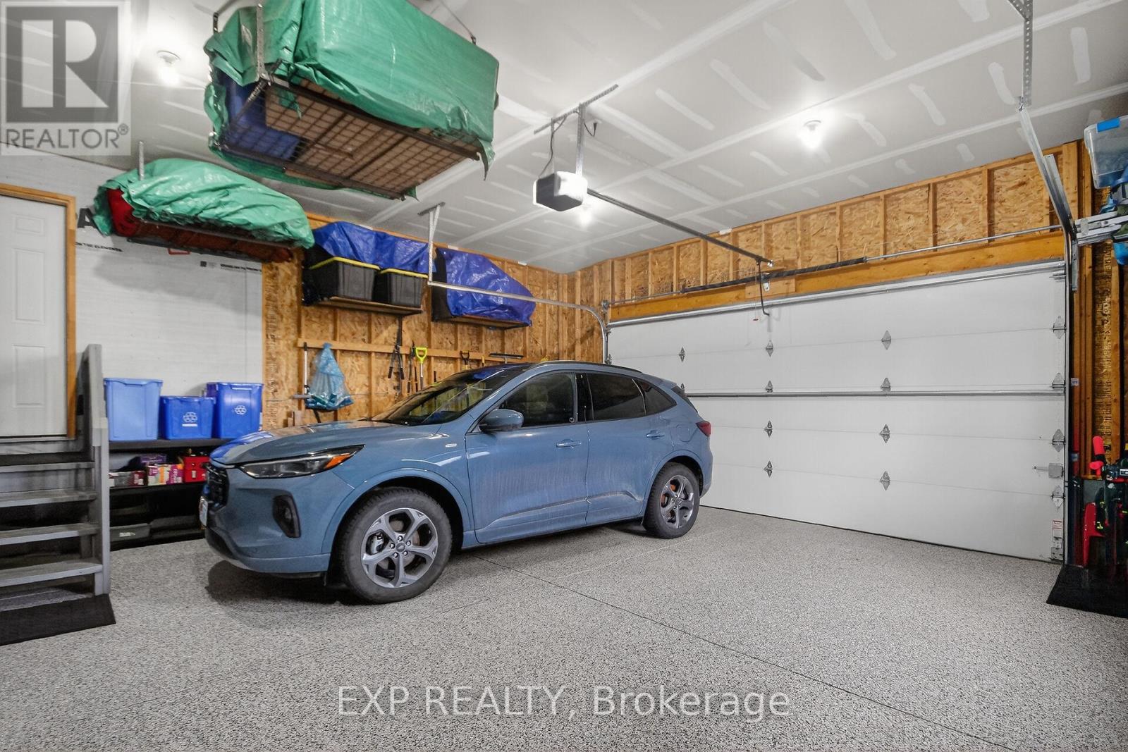 305 MOORE CRESCENT - 15