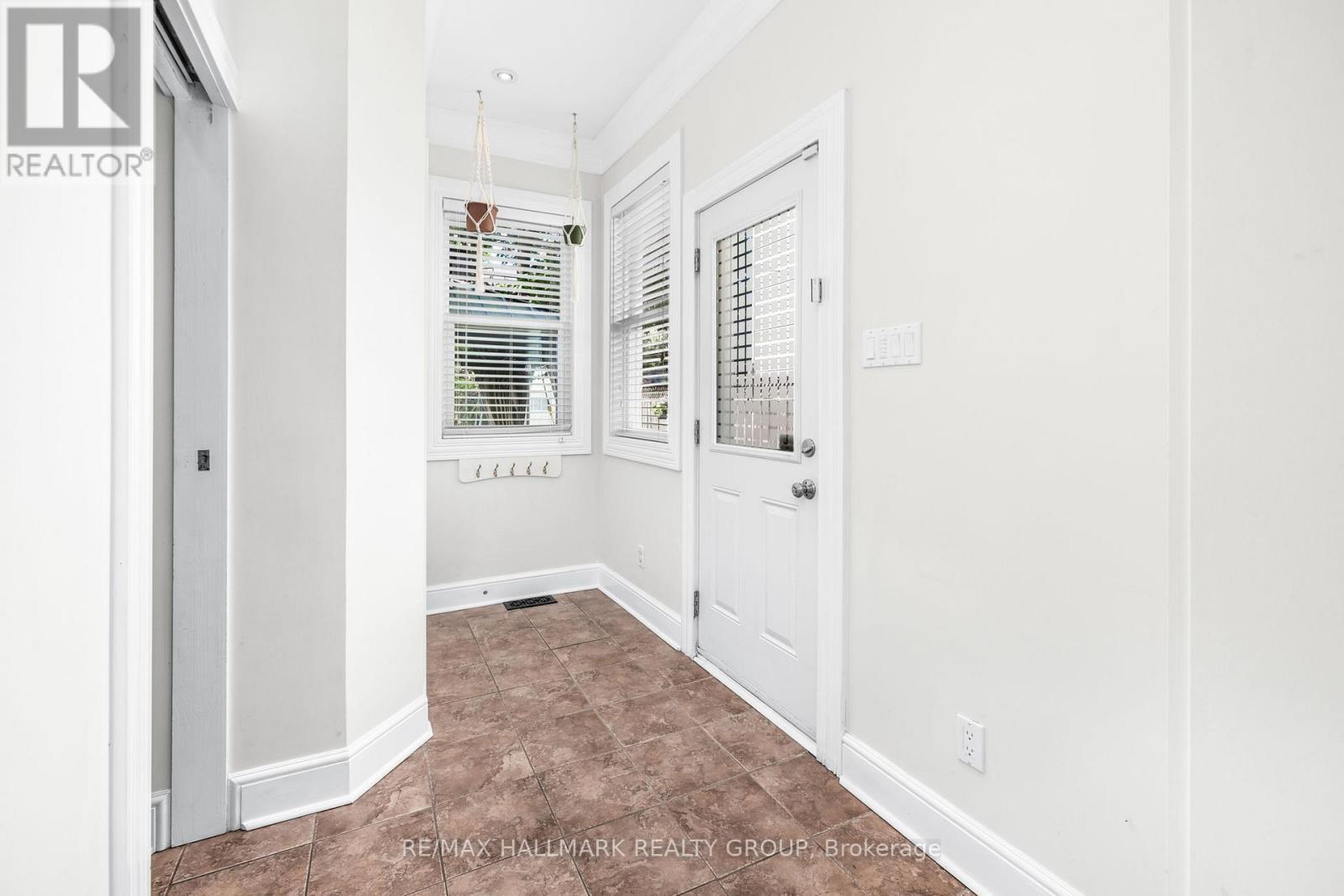 93 JAMES STREET - 14