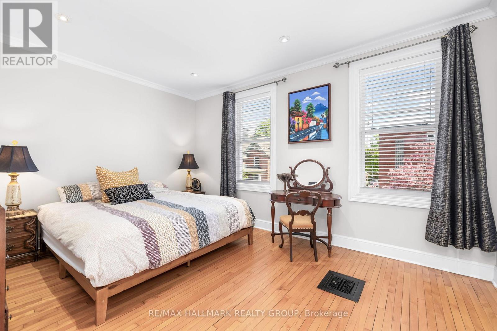 93 JAMES STREET - 19