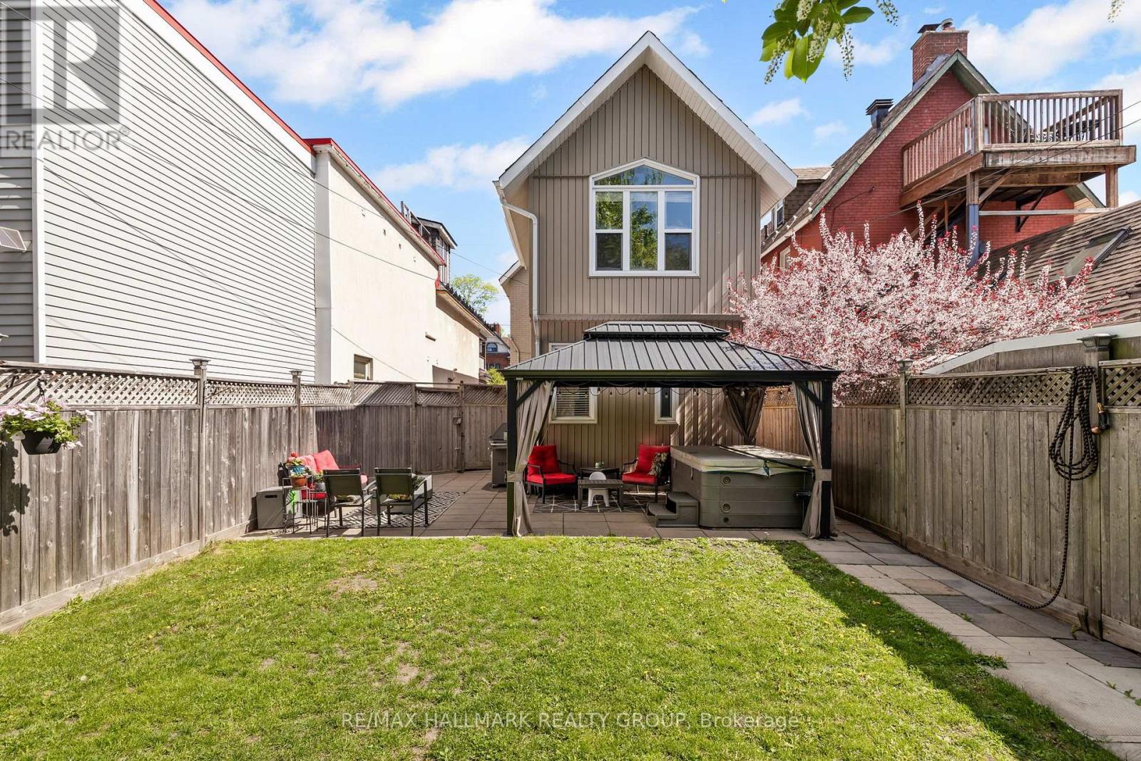 93 JAMES STREET - 35