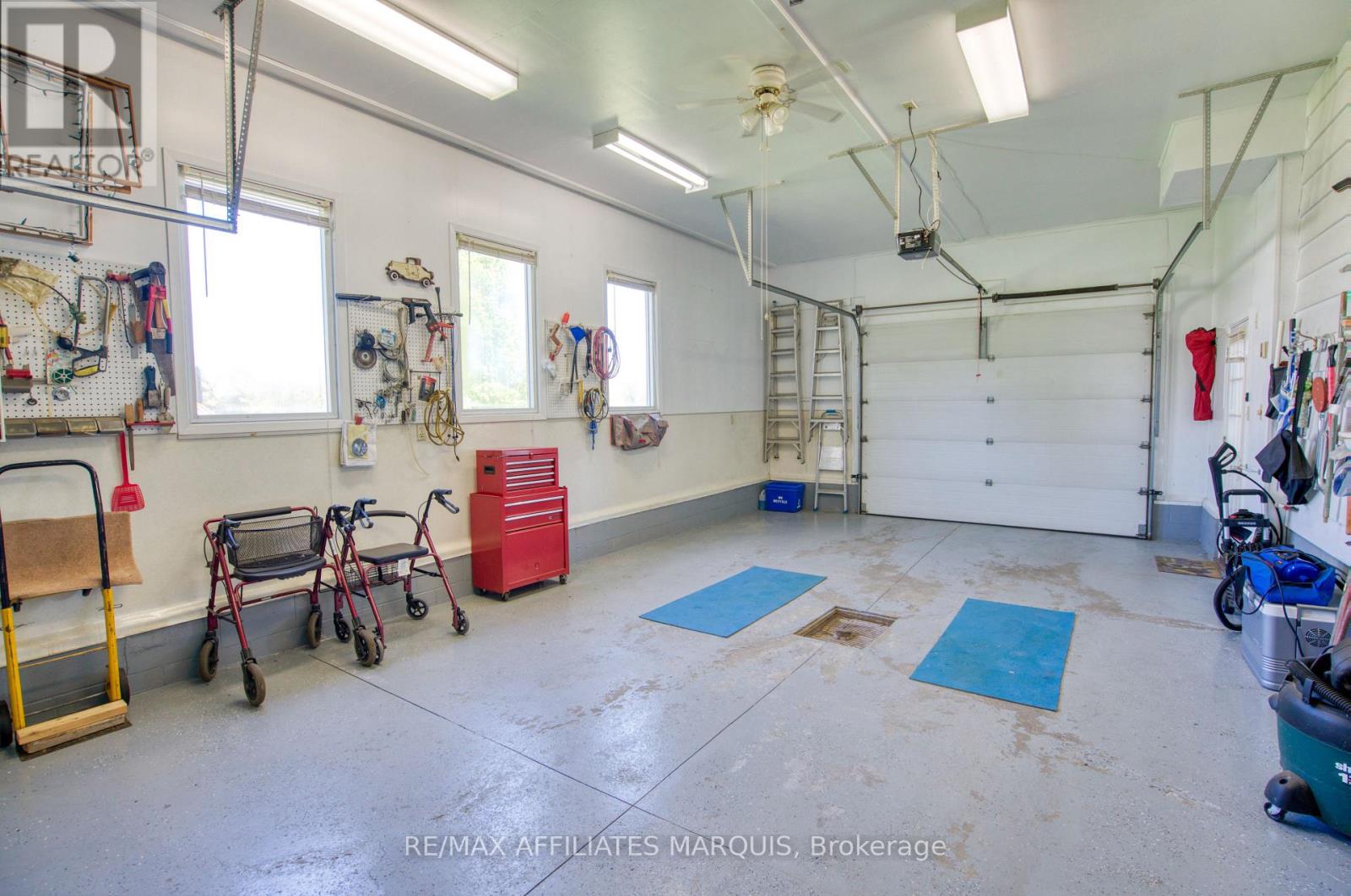 9851 HIGHWAY 42 HIGHWAY - 31