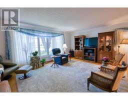 Family room - 9851 Highway 42 Highway, Rideau Lakes, ON K0G1X0 Photo 9