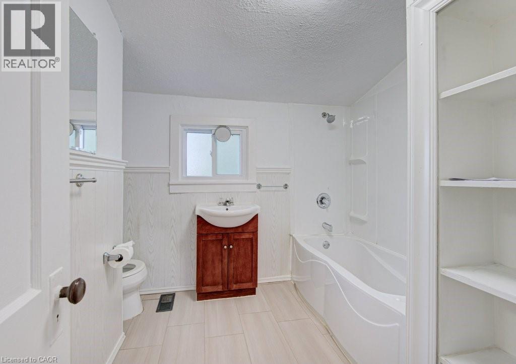 59 FOURTH Avenue - 20