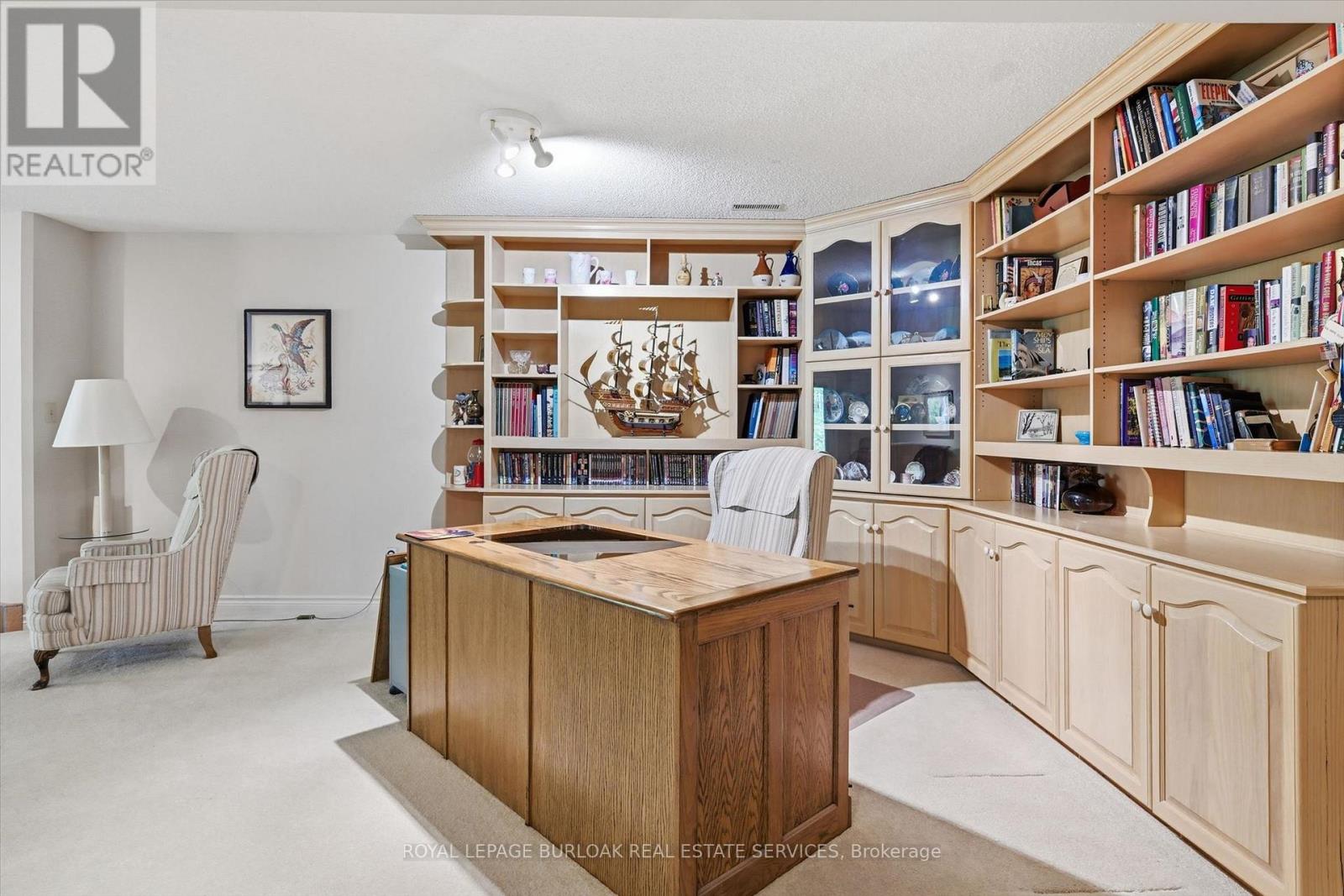 #4 1095 SKYVIEW DRIVE - 39